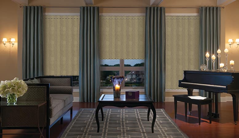 10_Curtain_with_Blinds